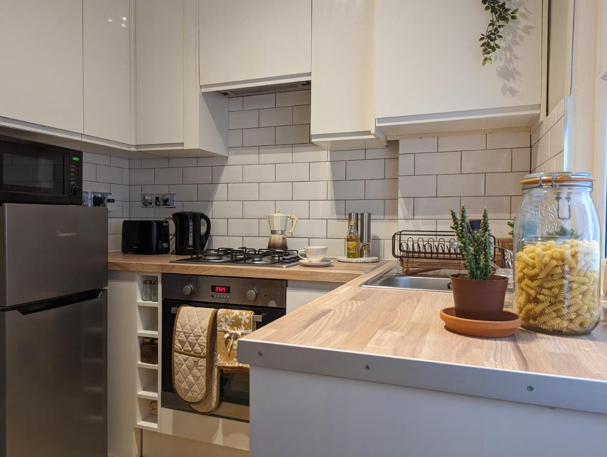 Gorgeous Apartment Wood Green Palmers Green Buitenkant foto