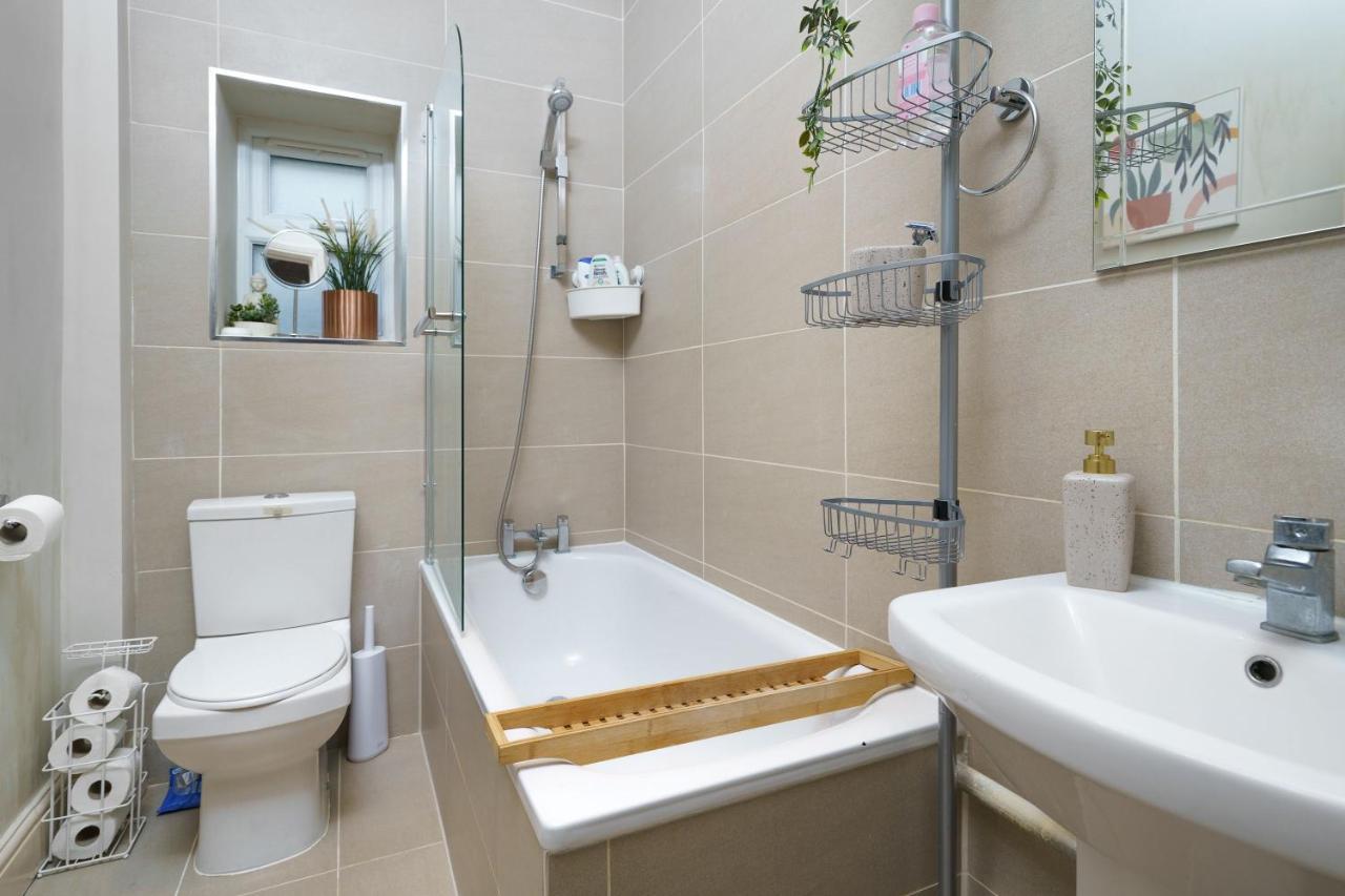 Gorgeous Apartment Wood Green Palmers Green Buitenkant foto