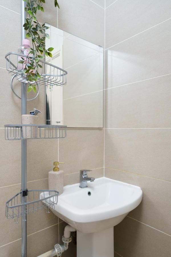 Gorgeous Apartment Wood Green Palmers Green Buitenkant foto